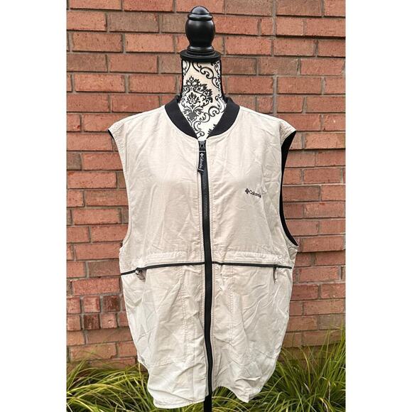GUC Men's Columbia Cream and Black Vest w/ Pockets XL - Picture 1 of 7
